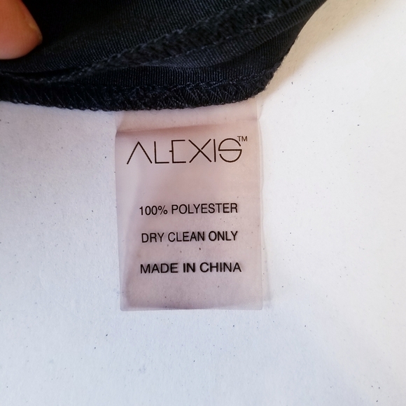 🌸 Alexis | Black Bell Bottom Pants size Small - Picture 12 of 16